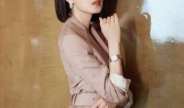 娱乐圈头条 万茜自爆一年潜七次,一年潜入剧组七次